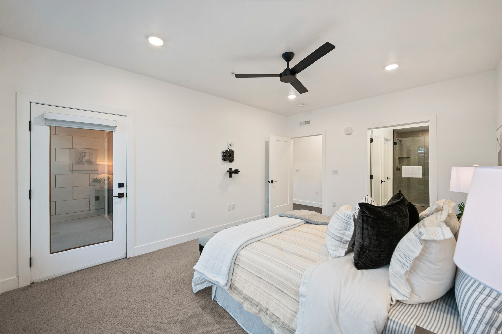 STATION - Residential