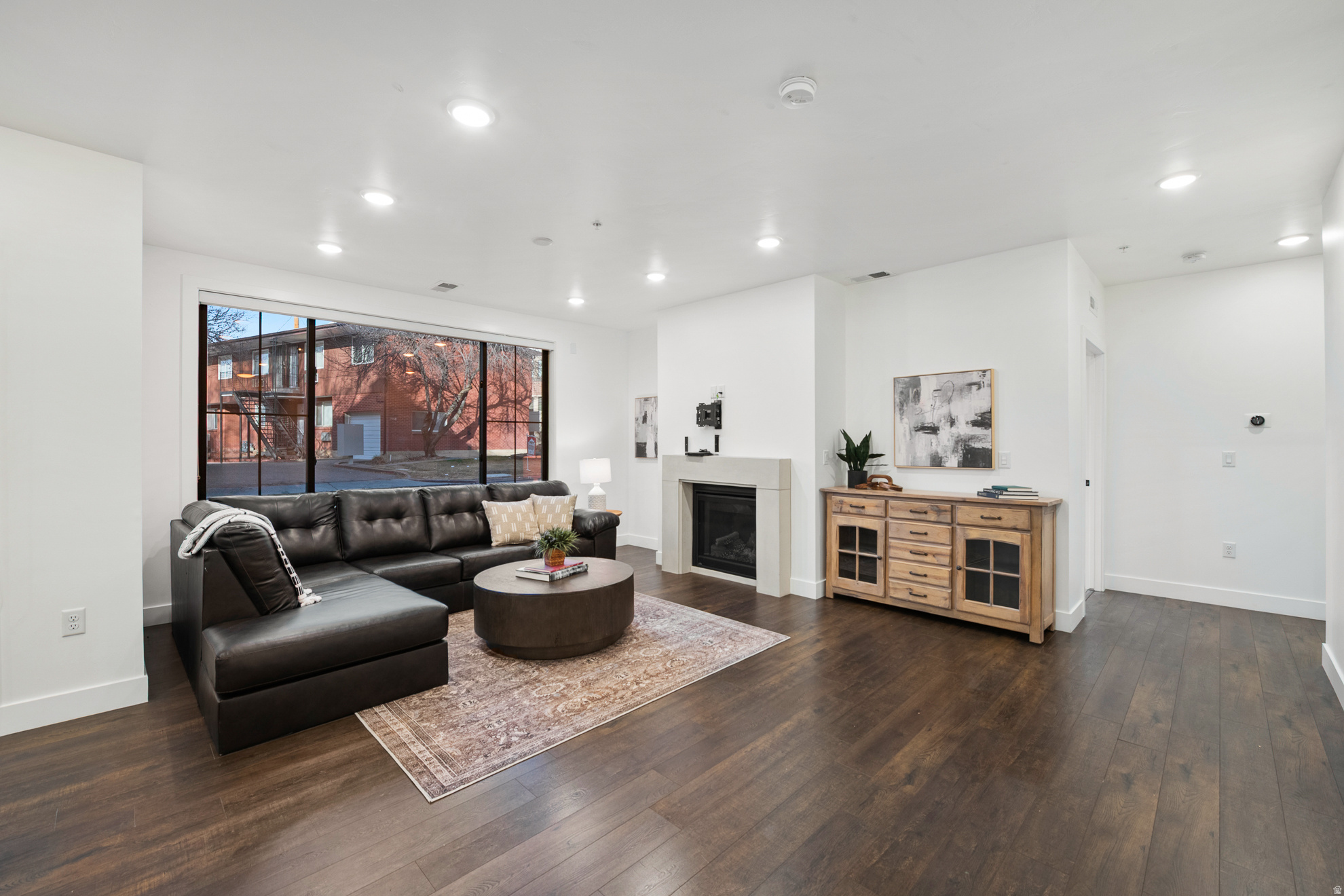 STATION - Residential