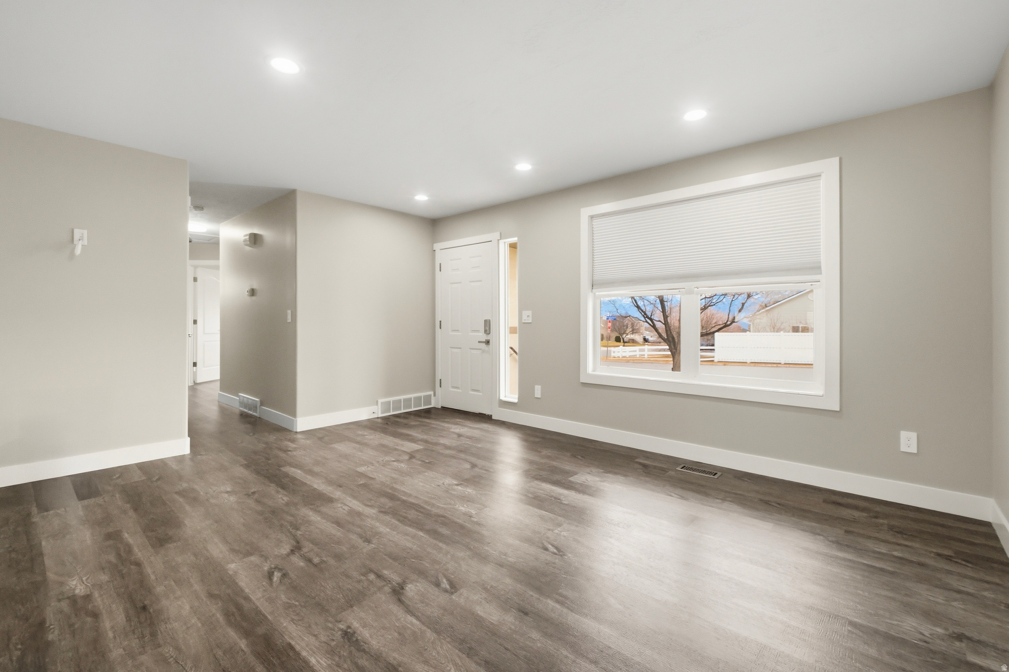 FOOTHILLS - Residential