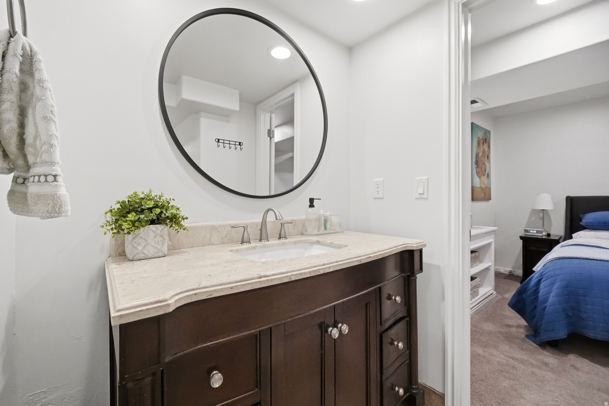 FOOTHILLS - Residential