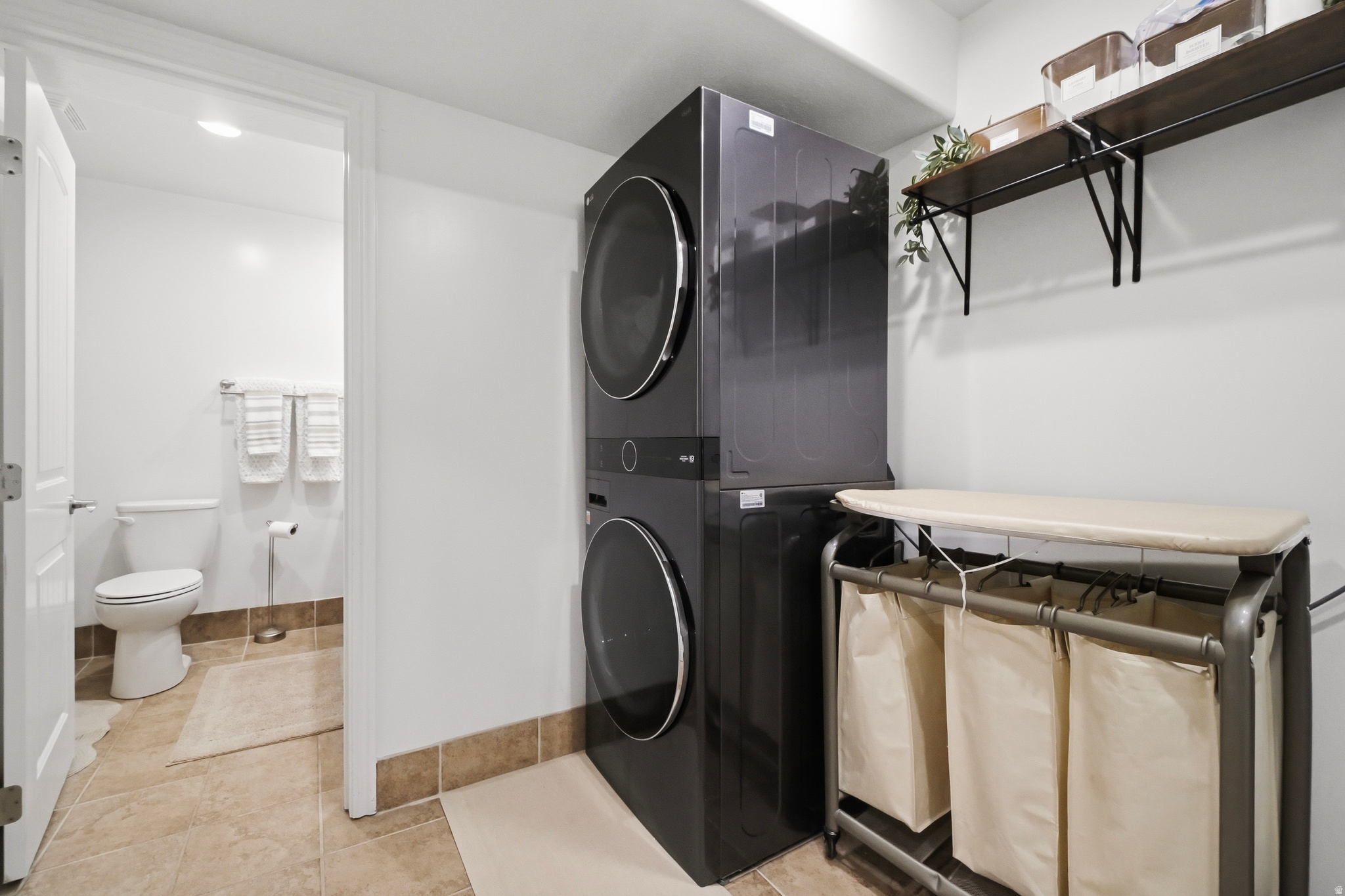 FOOTHILLS - Residential