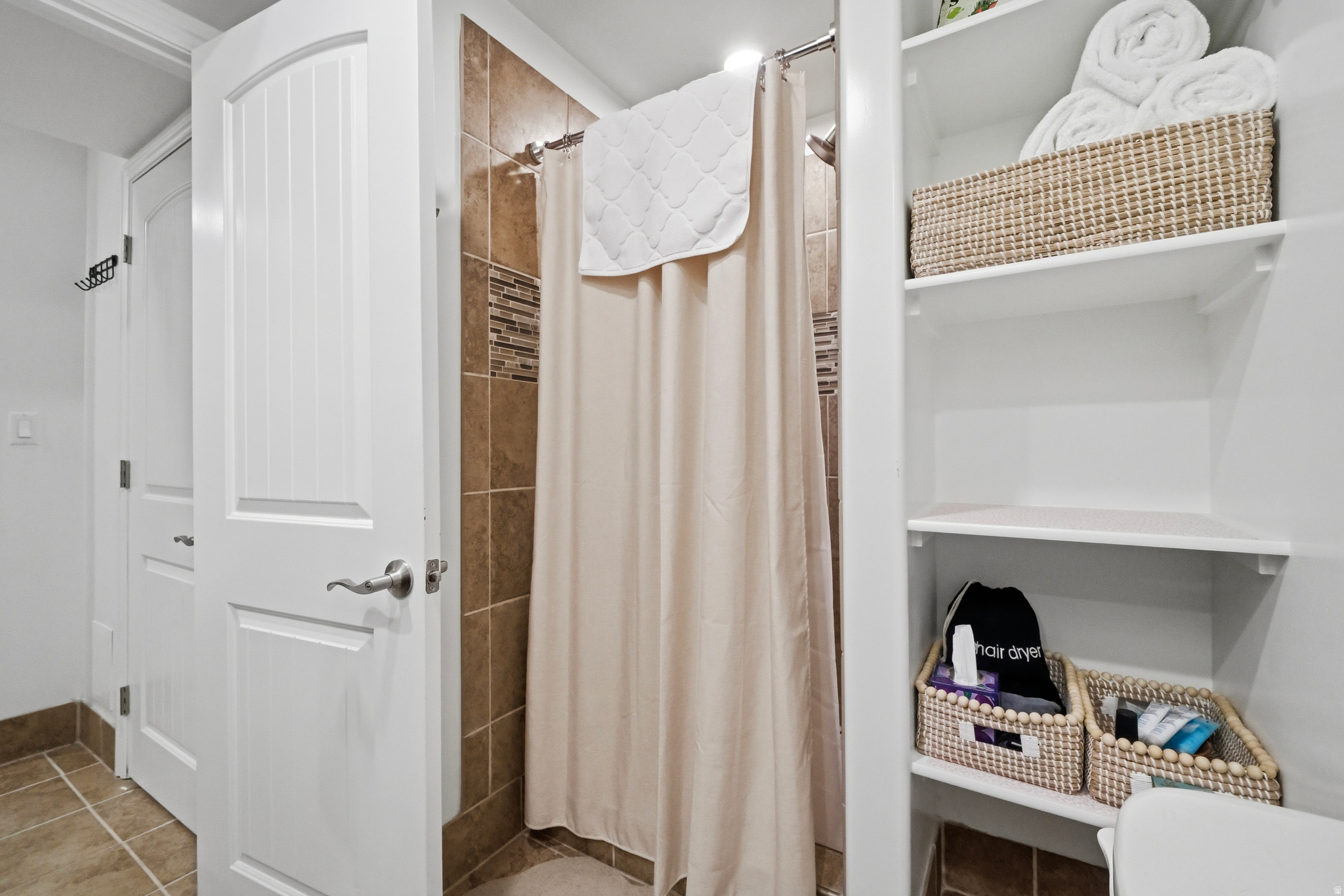 FOOTHILLS - Residential