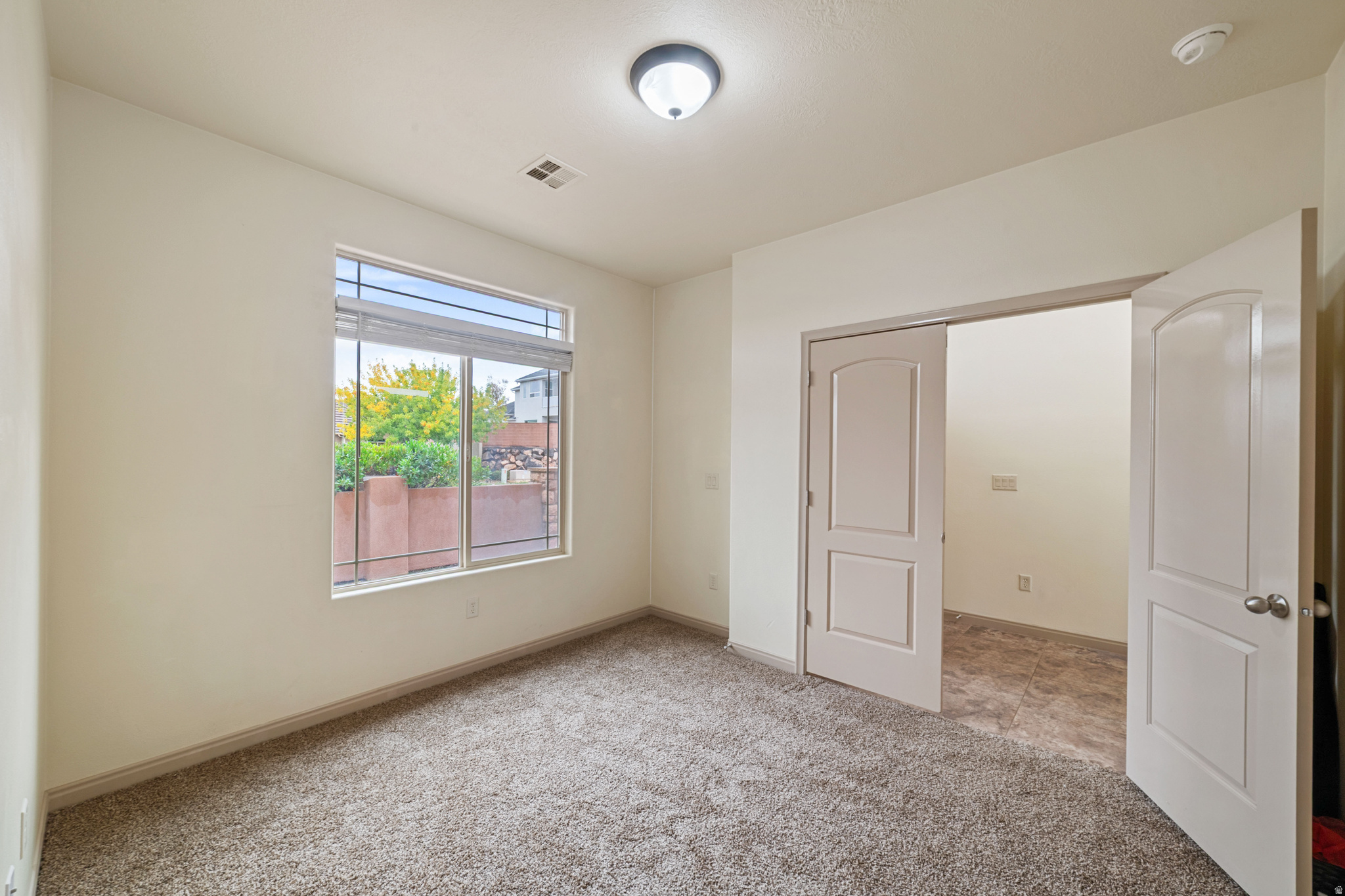 HIGH CHAPARRAL AT THE WASHINGTON BENCH - Residential