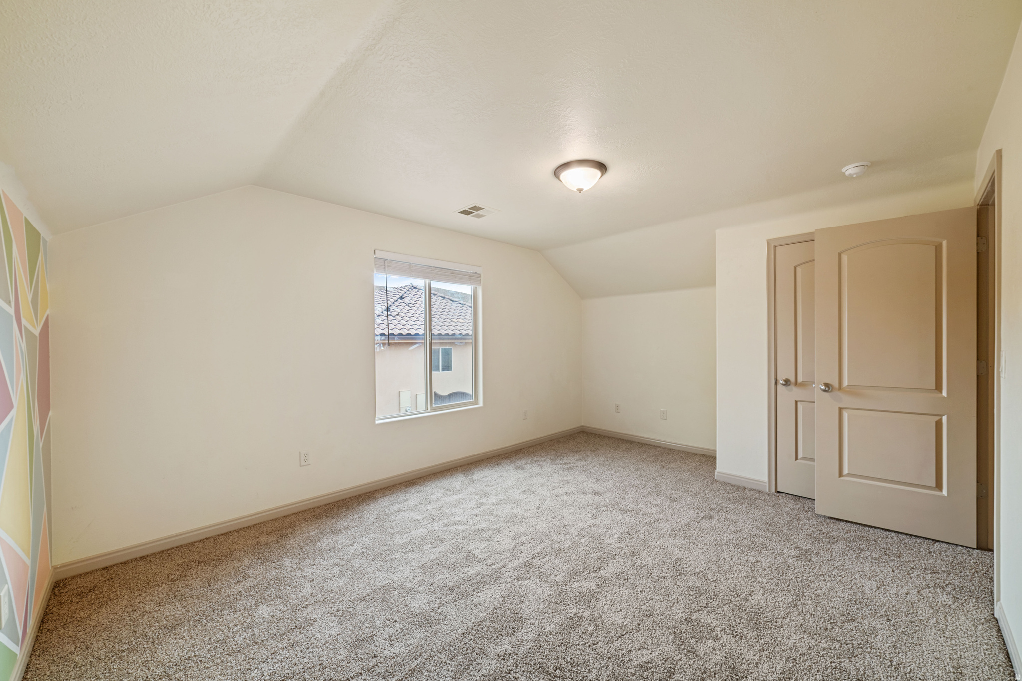 HIGH CHAPARRAL AT THE WASHINGTON BENCH - Residential