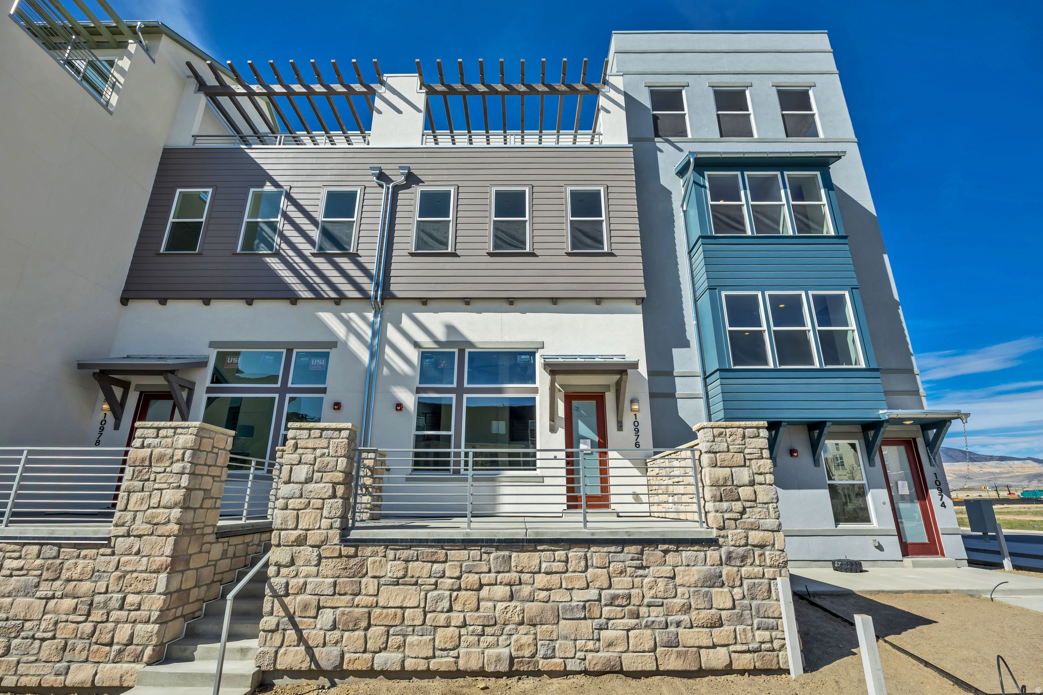 DOWNTOWN DAYBREAK - Residential