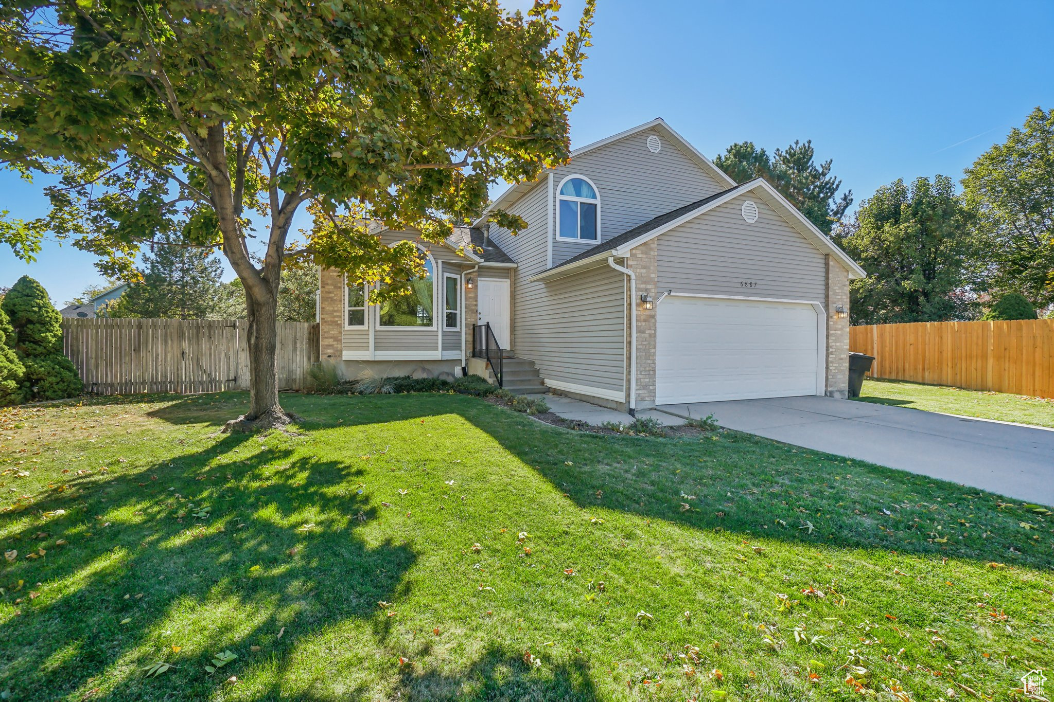 6887 S Starflower Way, West Jordan, Utah image 3