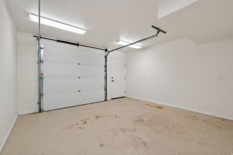 Tiny photo for 2250 E PAUNSAUGUNT DR, Hatch, UT 84735 (MLS # 2126964)