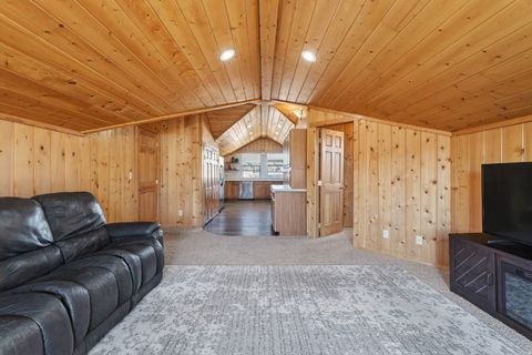 Tiny photo for 2250 E PAUNSAUGUNT DR, Hatch, UT 84735 (MLS # 2126964)