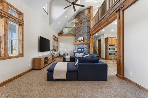 Tiny photo for 2250 E PAUNSAUGUNT DR, Hatch, UT 84735 (MLS # 2126964)