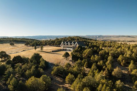 Tiny photo for 2250 E PAUNSAUGUNT DR, Hatch, UT 84735 (MLS # 2126964)