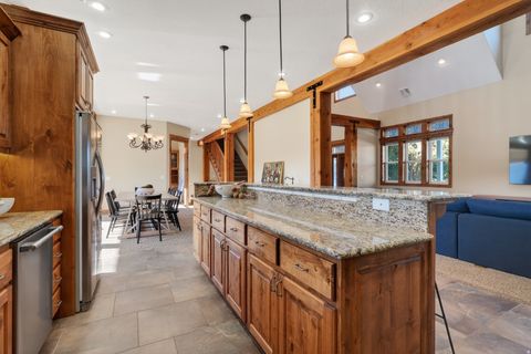 Tiny photo for 2250 E PAUNSAUGUNT DR, Hatch, UT 84735 (MLS # 2126964)