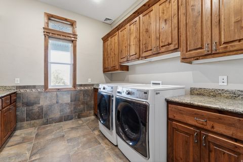 Tiny photo for 2250 E PAUNSAUGUNT DR, Hatch, UT 84735 (MLS # 2126964)
