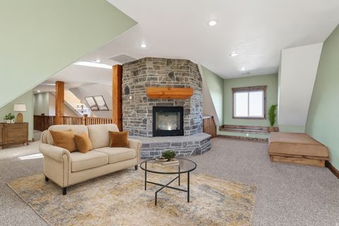 Tiny photo for 2250 E PAUNSAUGUNT DR, Hatch, UT 84735 (MLS # 2126964)