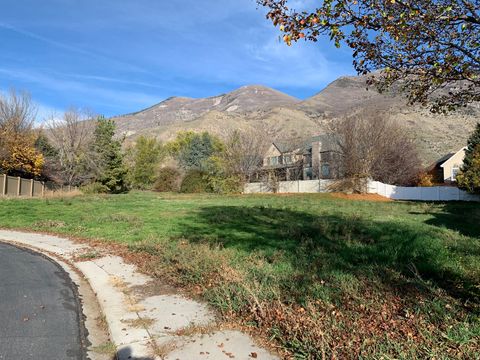 Tiny photo for 9478 N 3830 CIR W #29, Cedar Hills, UT 84062 (MLS # 2146520)
