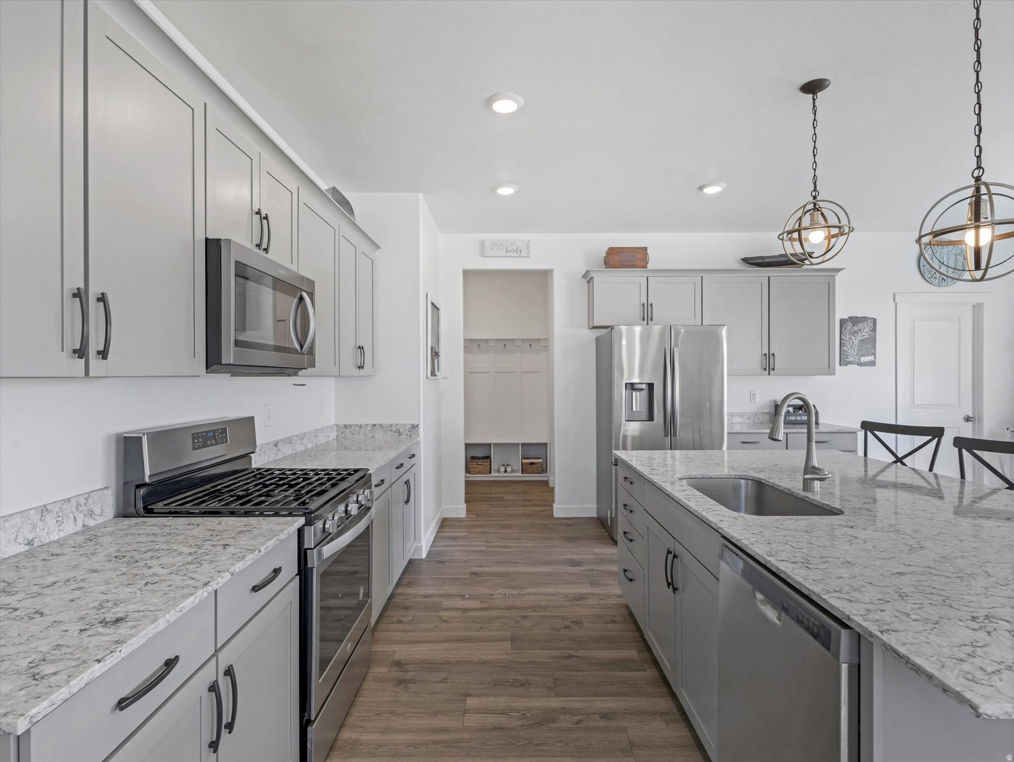 SOUTH WILLOW RANCHES - Residential