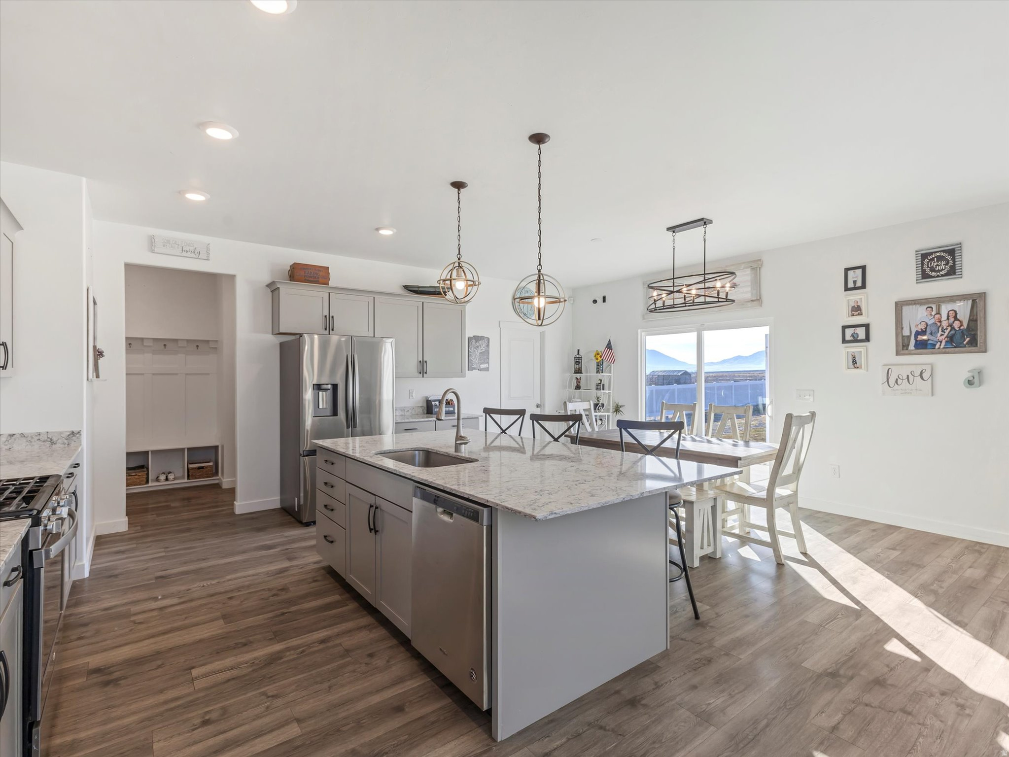 SOUTH WILLOW RANCHES - Residential