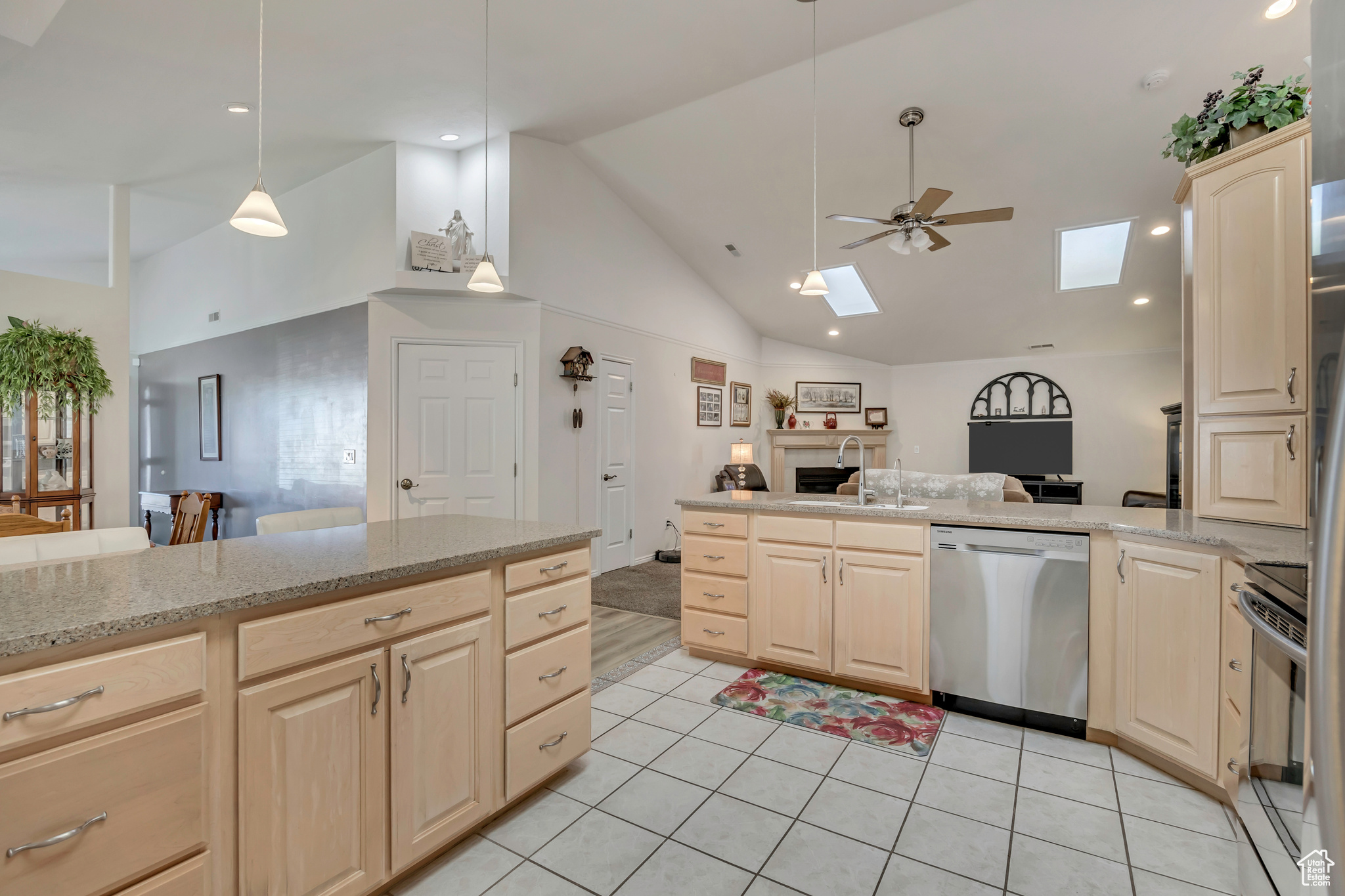 SHADY GROVE - Residential