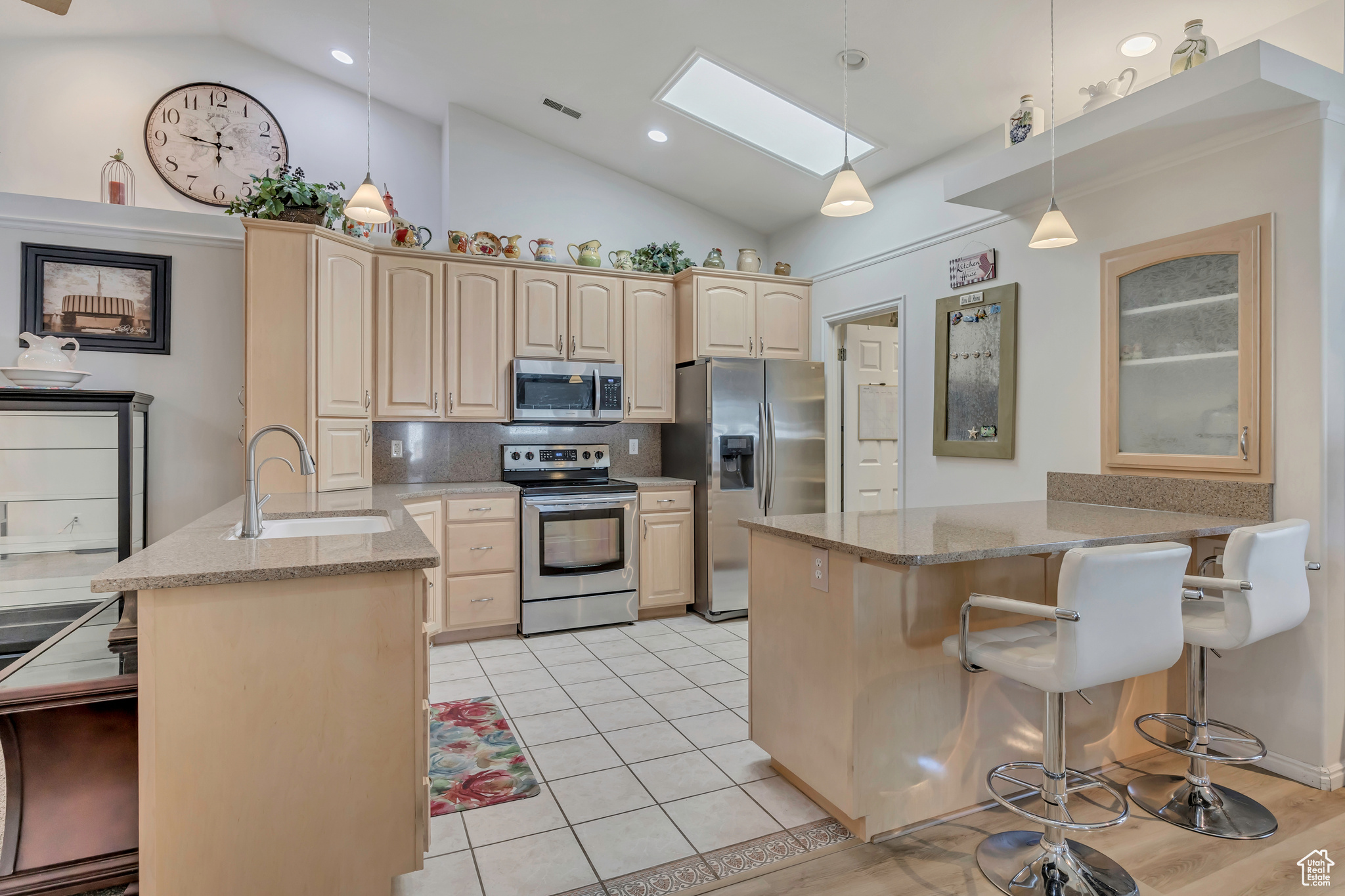 SHADY GROVE - Residential