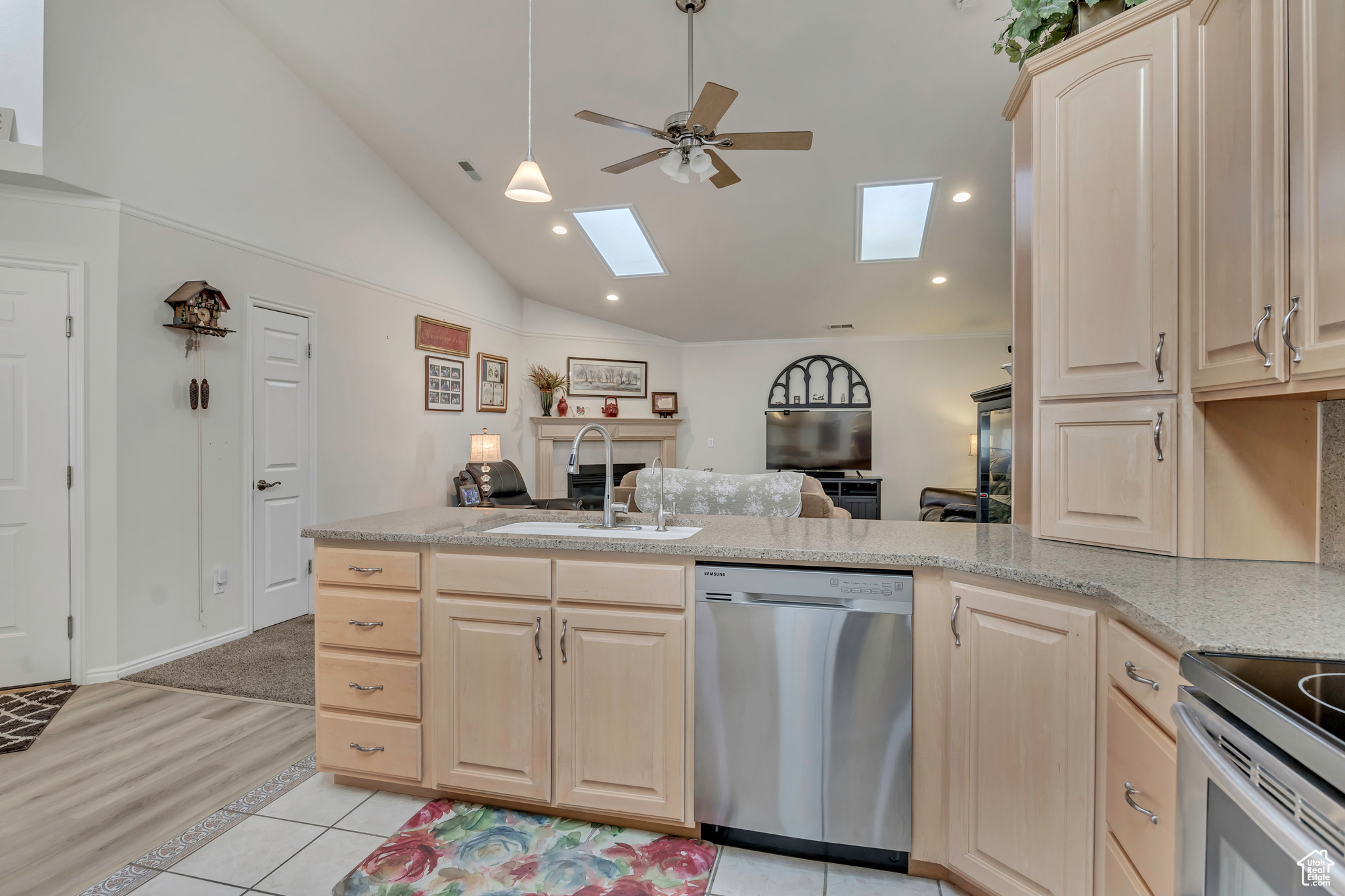 SHADY GROVE - Residential
