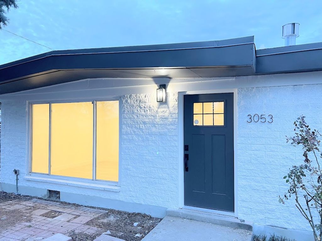 Photo of 3053 S 2855 W, West Valley City, UT 84119 (MLS # 2136651)