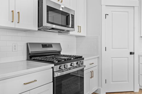 Tiny photo for 644 N 600 W, Tremonton, UT 84337 (MLS # 2135861)