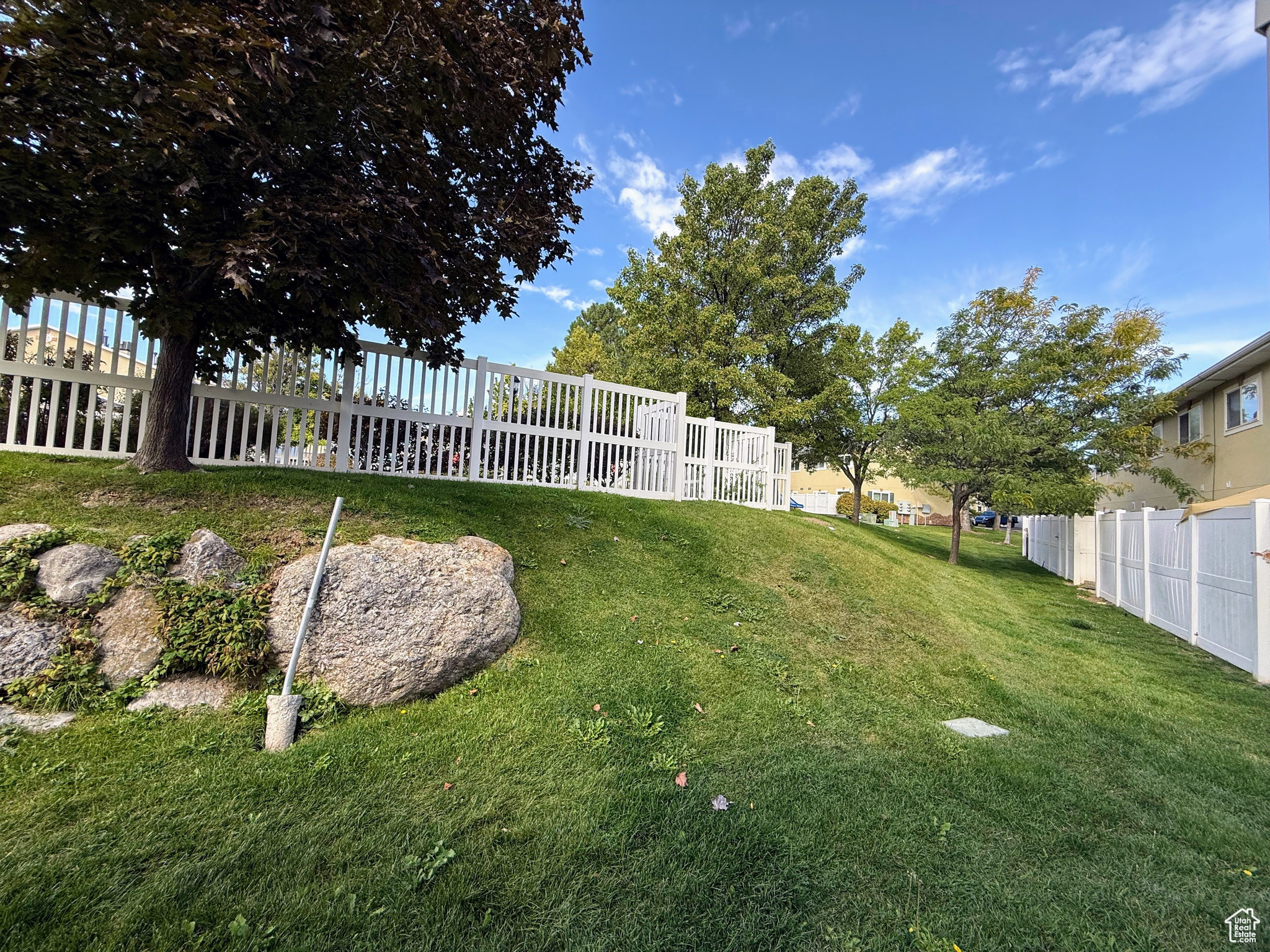 TUSCANY TOWNHOMES PHASE 1 CONDO - Residential