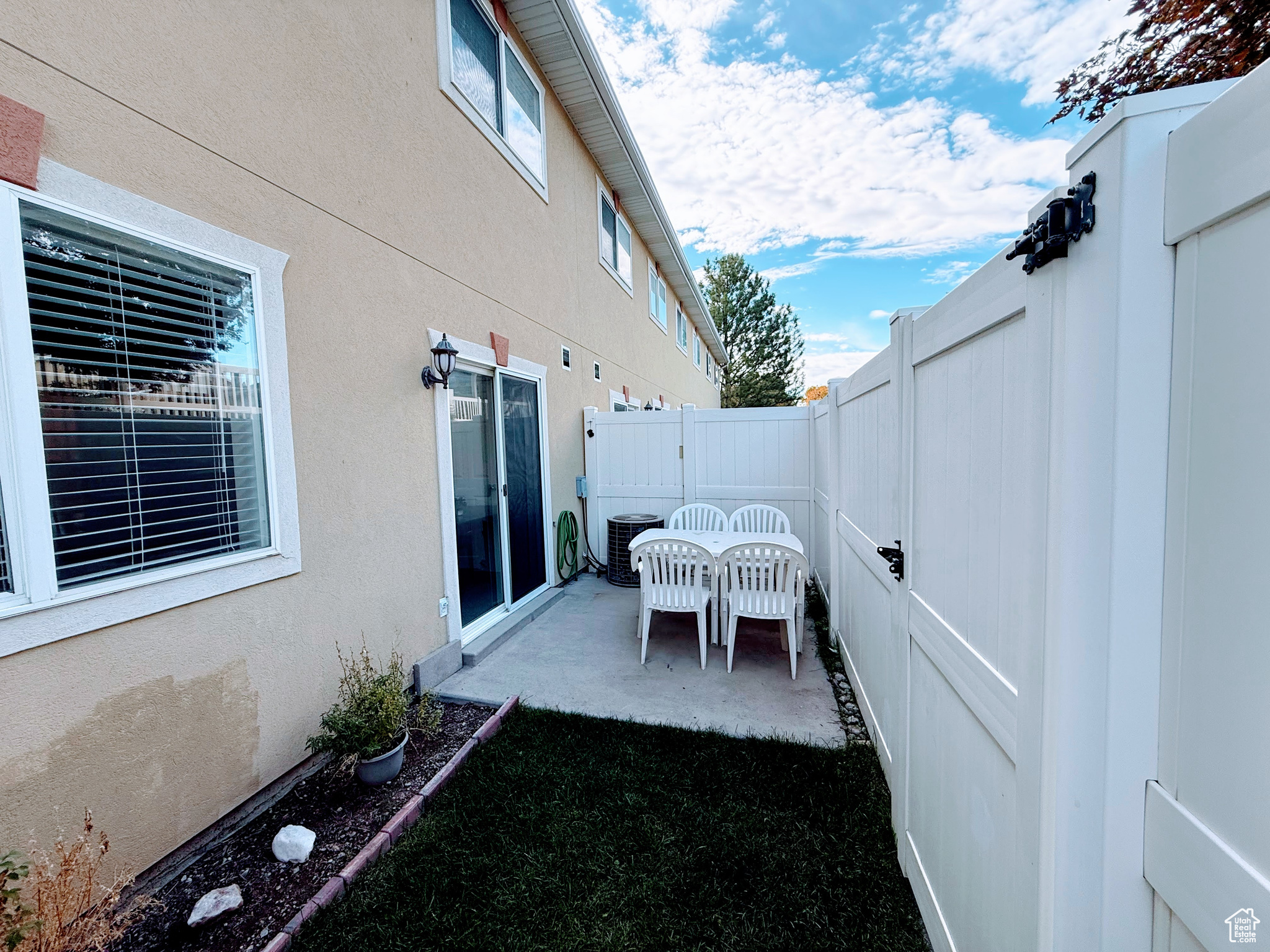 TUSCANY TOWNHOMES PHASE 1 CONDO - Residential