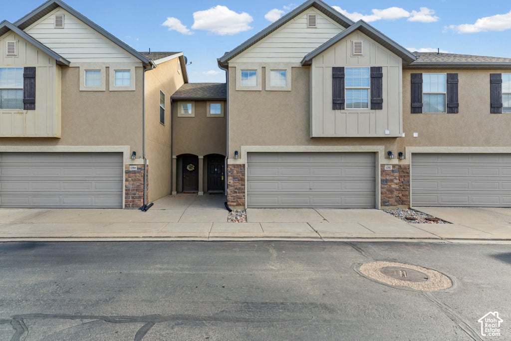 Photo of 1282 N LILY PAD DR, Spanish Fork, UT 84660 (MLS # 2188967)