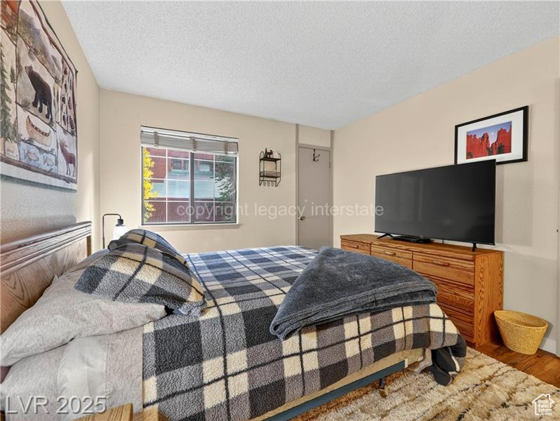 GIANT STEPS CONDOMINIUMS - Residential