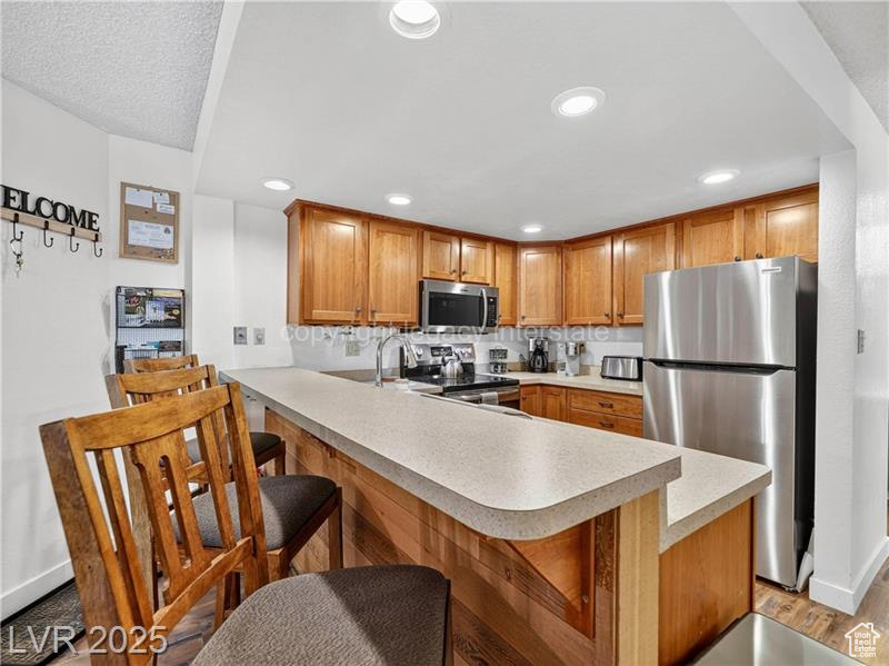 GIANT STEPS CONDOMINIUMS - Residential
