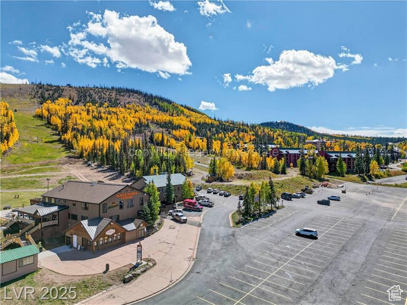 GIANT STEPS CONDOMINIUMS - Residential