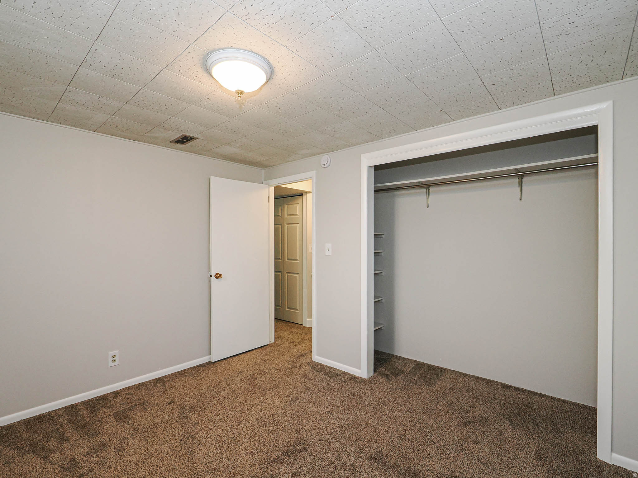 DIAMOND HILLS - Residential