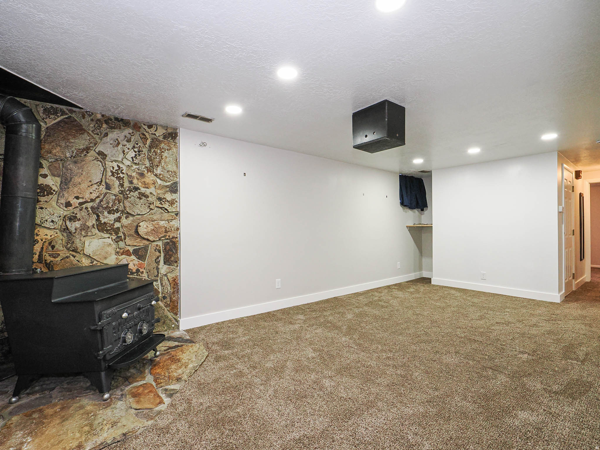 DIAMOND HILLS - Residential