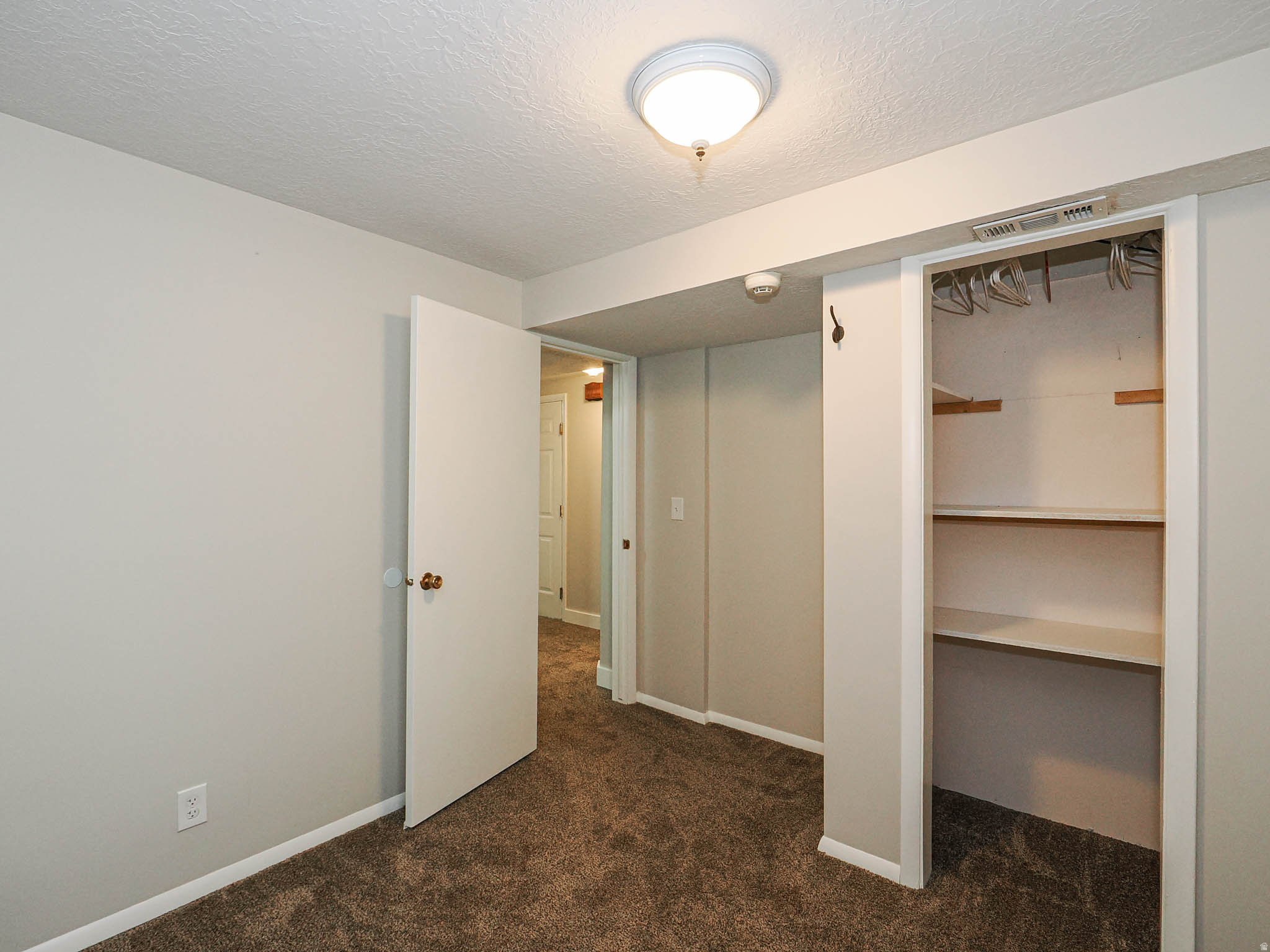 DIAMOND HILLS - Residential