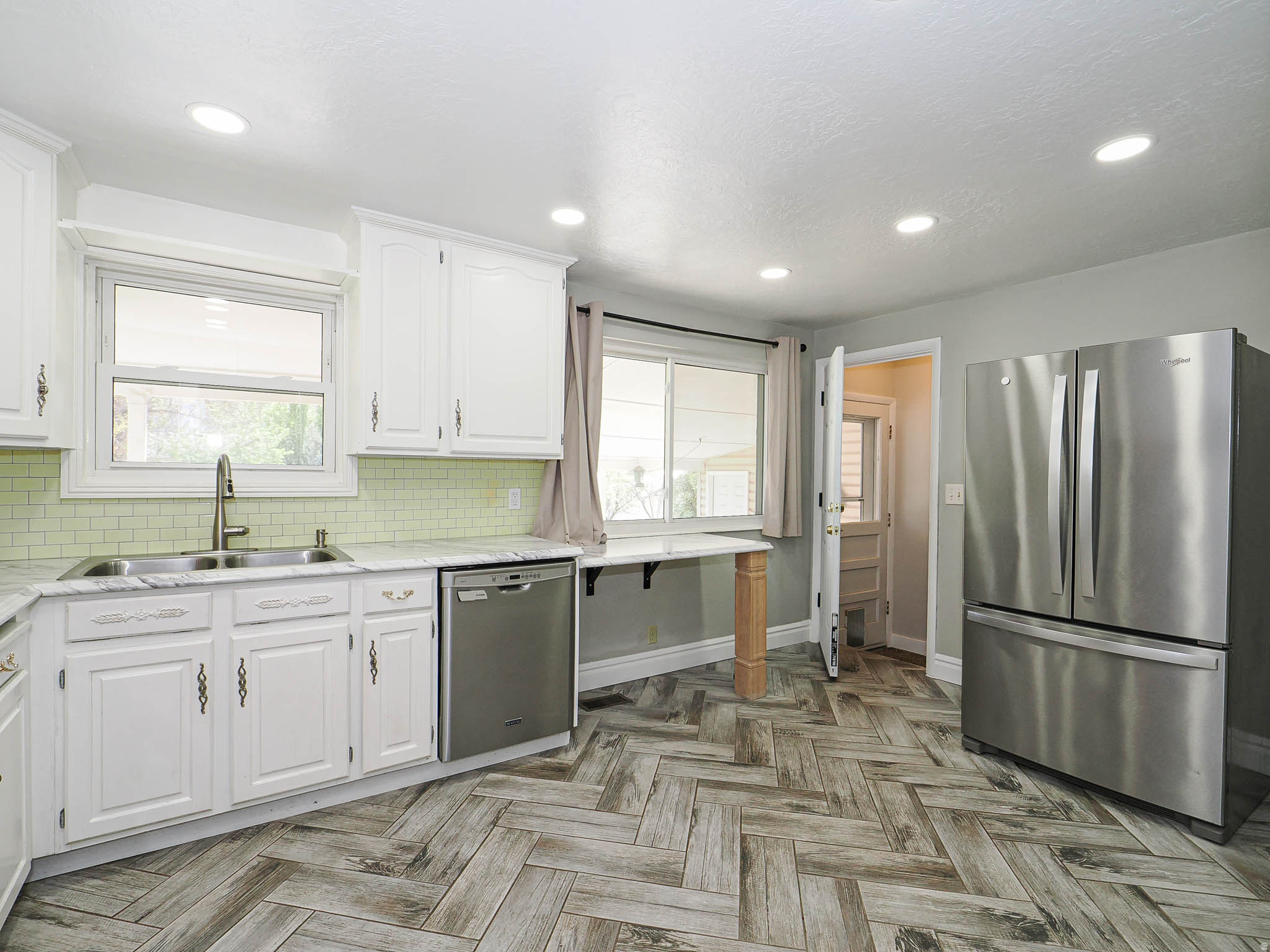 DIAMOND HILLS - Residential