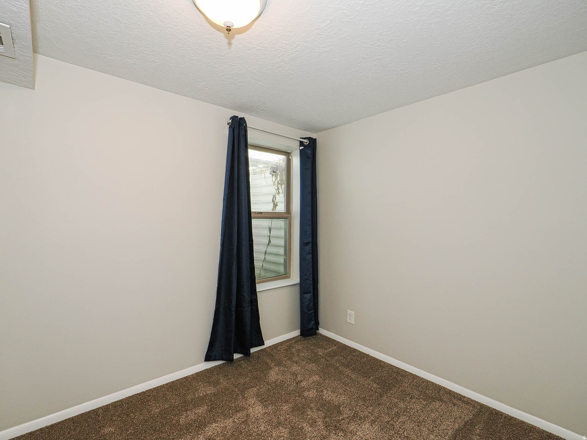 DIAMOND HILLS - Residential