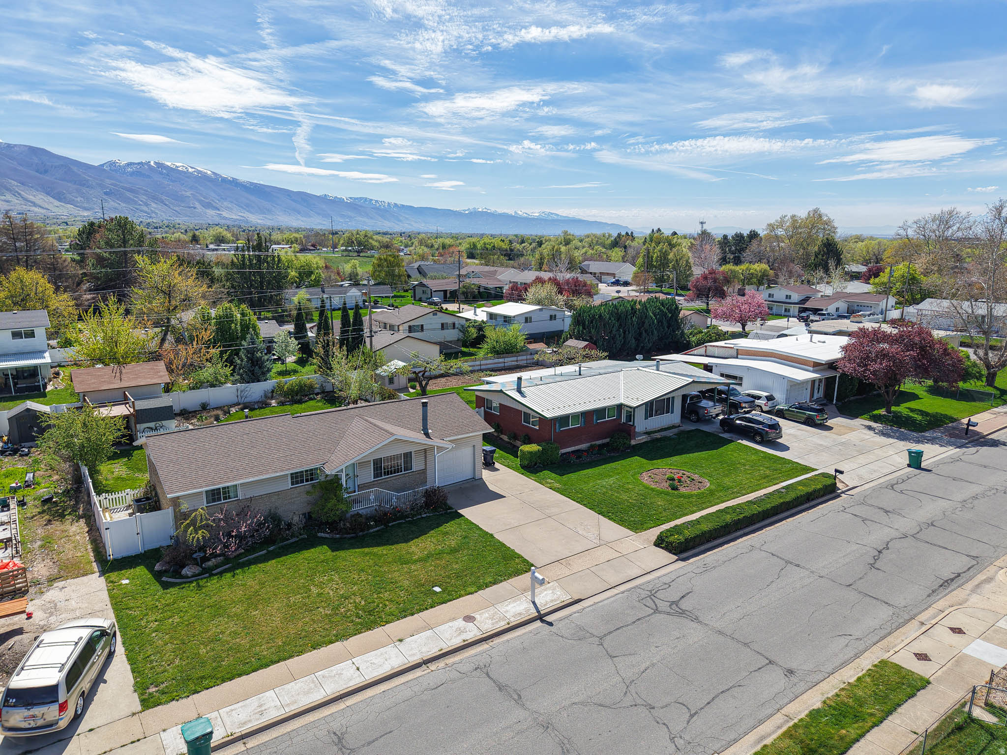 DIAMOND HILLS - Residential