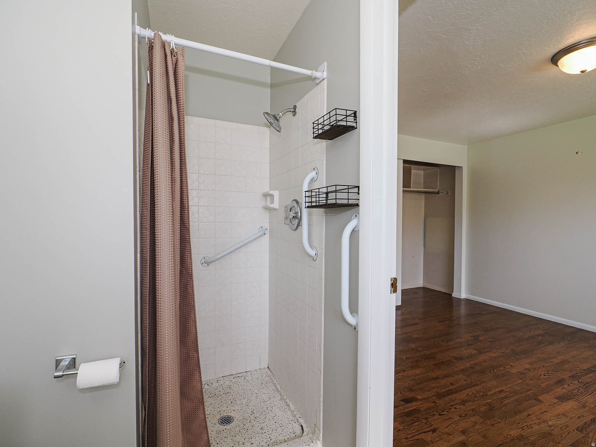 DIAMOND HILLS - Residential