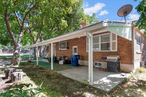 Tiny photo for 2657 E VALLEY AVE, Holladay, UT 84117 (MLS # 2183683)