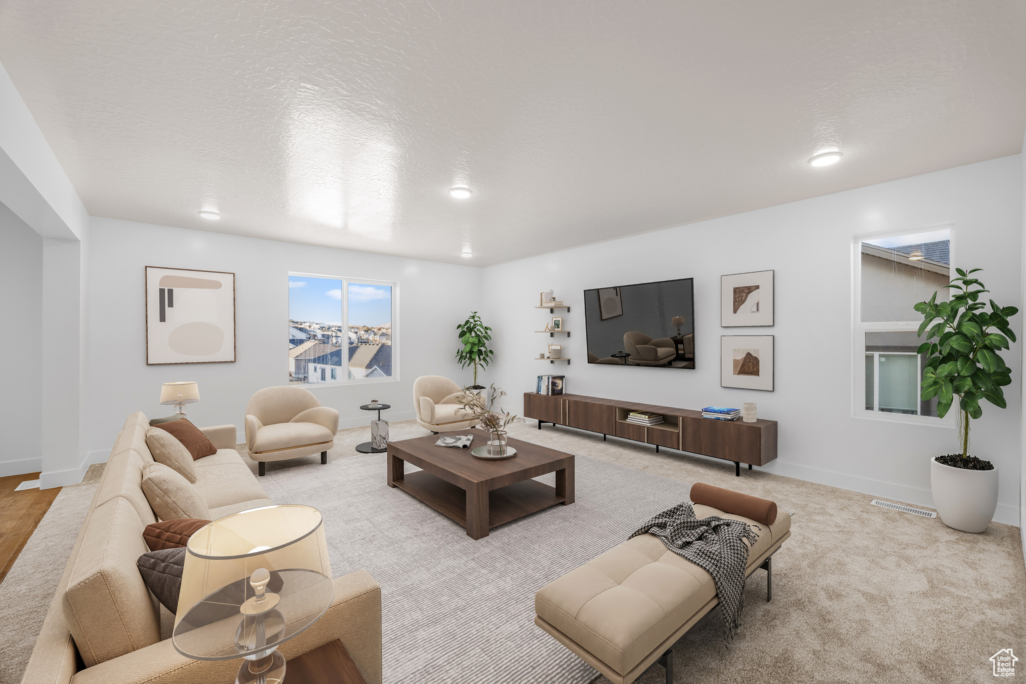 THE HILLS - Residential