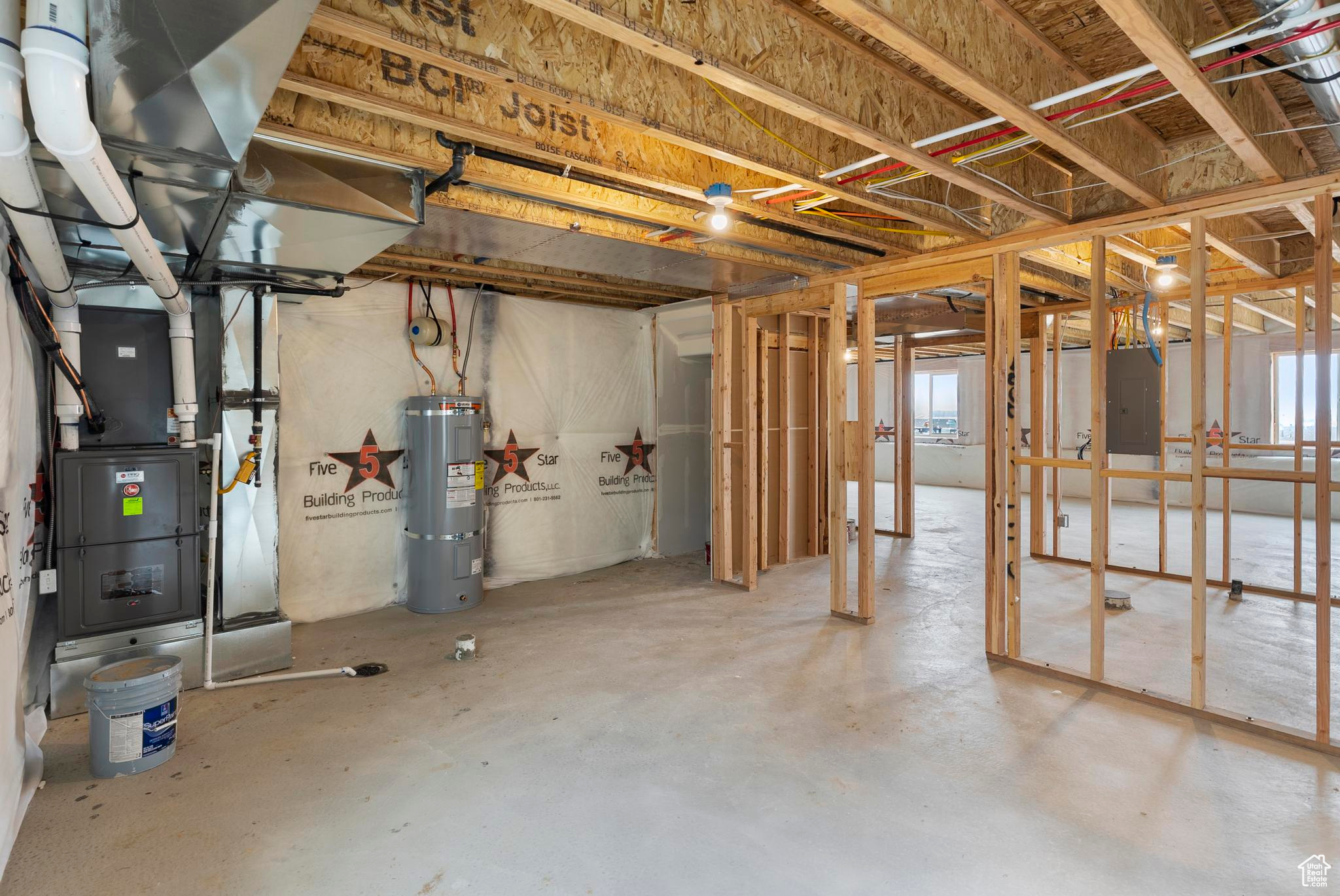 THE HILLS - Residential