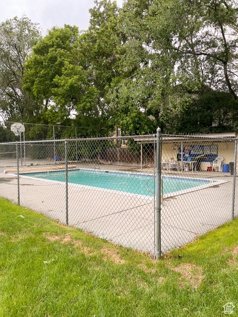 Tiny photo for 6056 S 2075 E, Holladay, UT 84121 (MLS # 2117554)