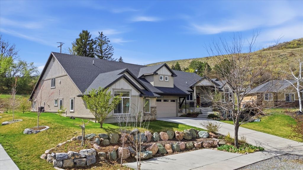 Photo of 132 W 1270 S, Wellsville, UT 84339 (MLS # 2146840)