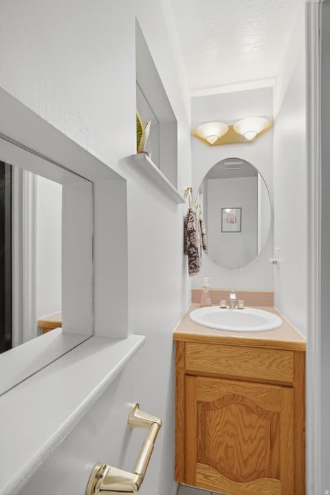 Tiny photo for 2806 S MAPLE COVE DR, Bountiful, UT 84010 (MLS # 2150498)