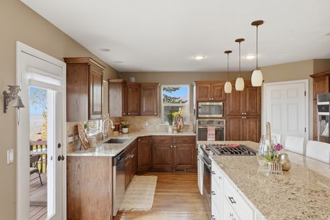 Tiny photo for 2806 S MAPLE COVE DR, Bountiful, UT 84010 (MLS # 2150498)