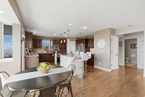 Tiny photo for 2806 S MAPLE COVE DR, Bountiful, UT 84010 (MLS # 2150498)