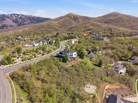 Tiny photo for 2806 S MAPLE COVE DR, Bountiful, UT 84010 (MLS # 2150498)