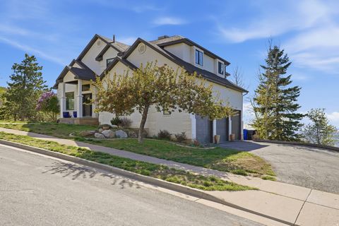 Tiny photo for 2806 S MAPLE COVE DR, Bountiful, UT 84010 (MLS # 2150498)