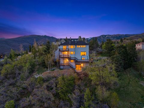 Tiny photo for 2806 S MAPLE COVE DR, Bountiful, UT 84010 (MLS # 2150498)