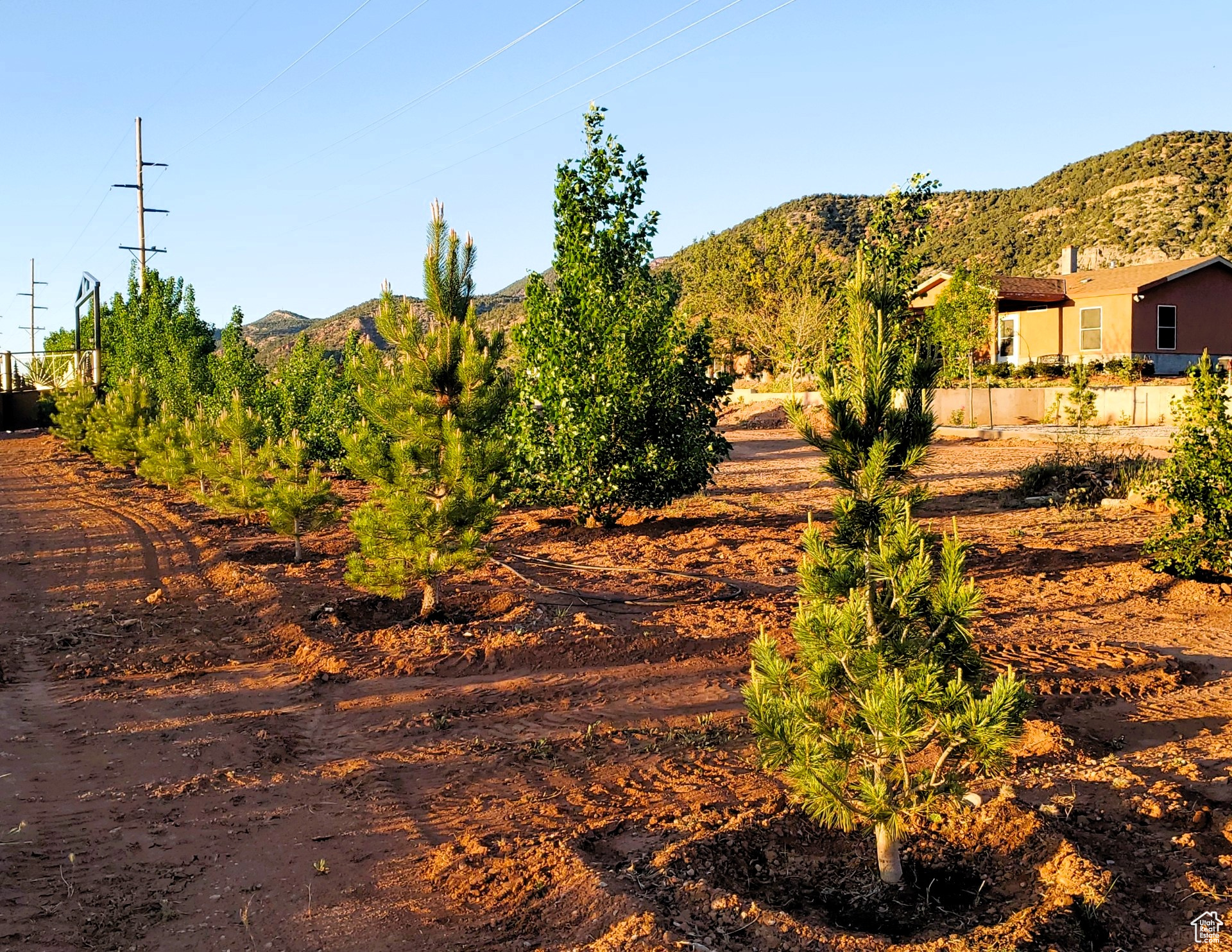 1585 S Badger Way, New Harmony, Utah image 10